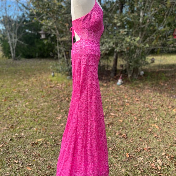 NWT City Studios Fuchsia Sequined Gown Size 11 Juniors - Picture 3 of 15